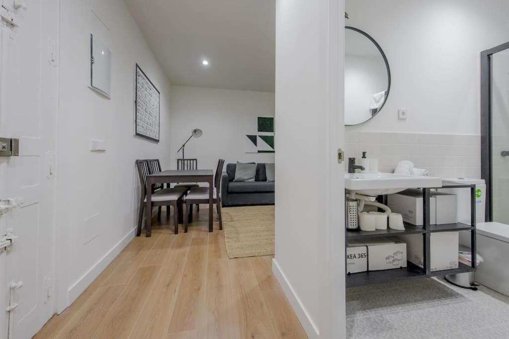 Cozy Apt Para 6Pax A Escasos Metros Del Retiro Madrid Dış mekan fotoğraf